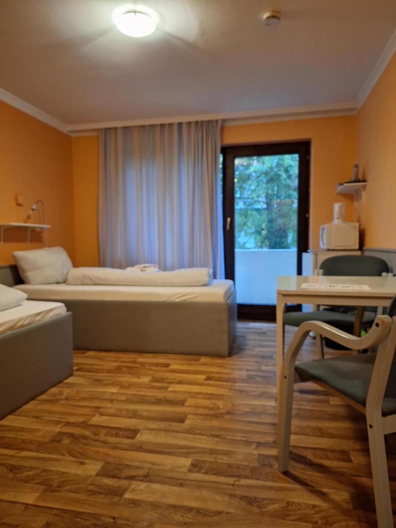 Budget Aubing Apartmenthostel Aub 162 * München