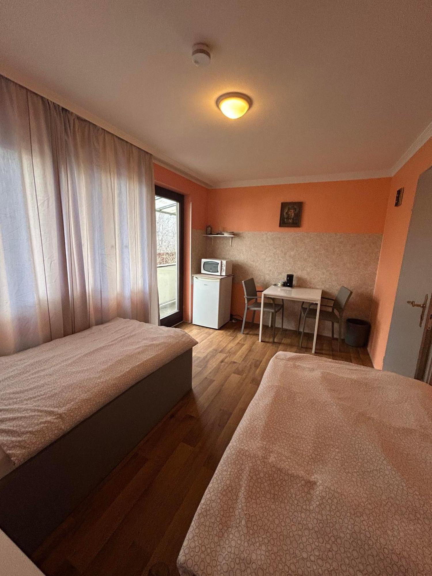 Budget Aubing Apartmenthostel Aub 162 * München
